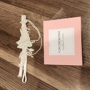 Floral wedding garter